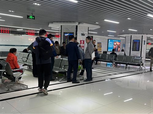 深圳取消 豪宅线 后楼市活跃,有人一天 省 几十万元