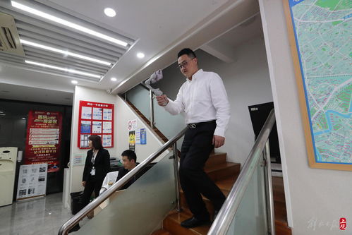一位房产中介的 黄焖鸡米饭 与 千里香小馄饨 之选
