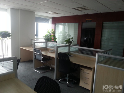 中山北路85平住宅出租,免中介费,优质服务